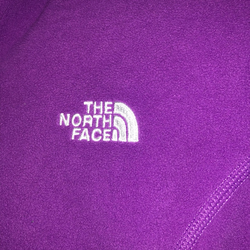 The North Face Purple Pull-Over - Picture 4 of 6